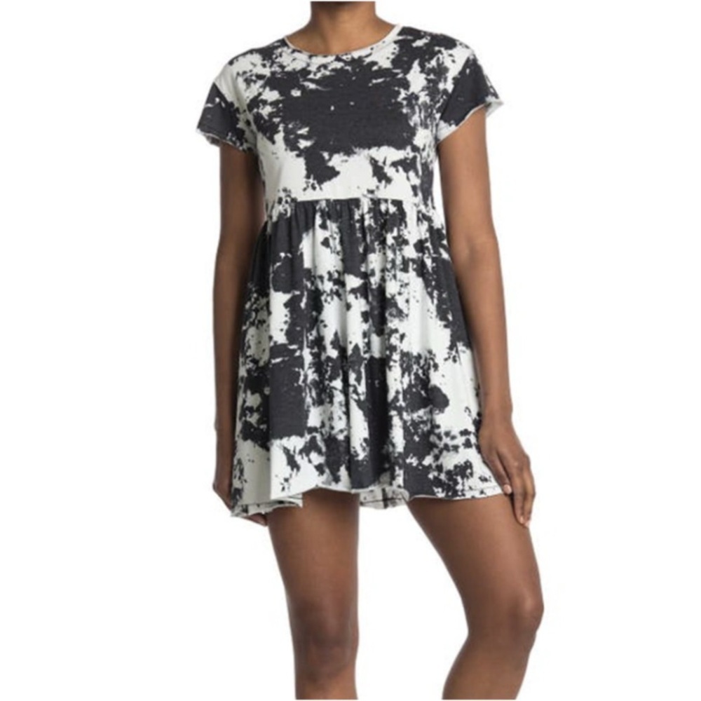 Abound Babydoll Style T Shirt Dress. Size S. Cute Black & White Tie Die Pattern.